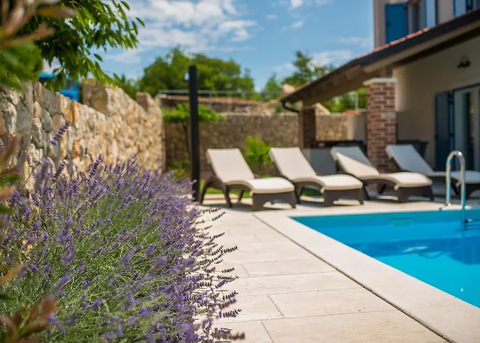 Tana Villa Suzan